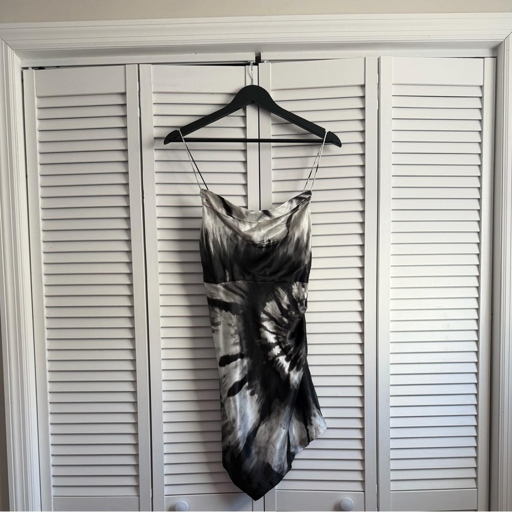 RETROFETE Auris Dress in Black/White